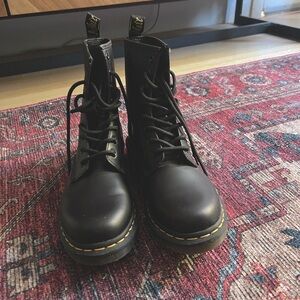 Dr Martens 1460 Women’s Leather Boots Size 8